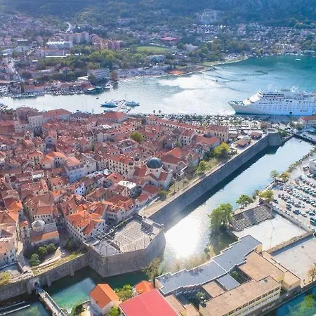 Old Town 466 Apartments Kotor Exterior photo