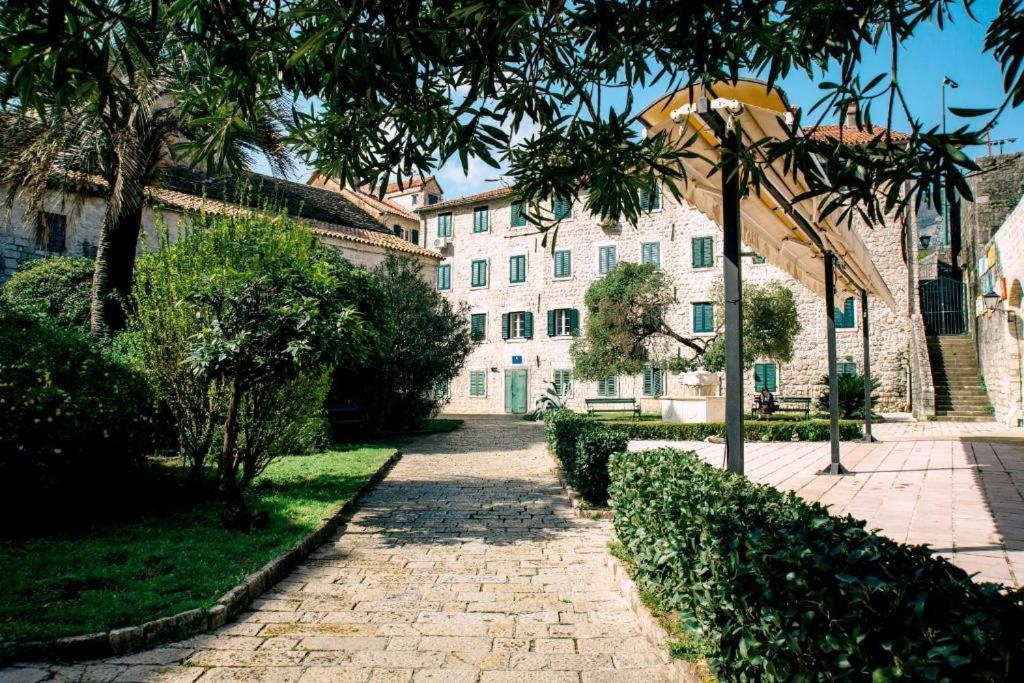 Apartment Old Town 466 Kotor