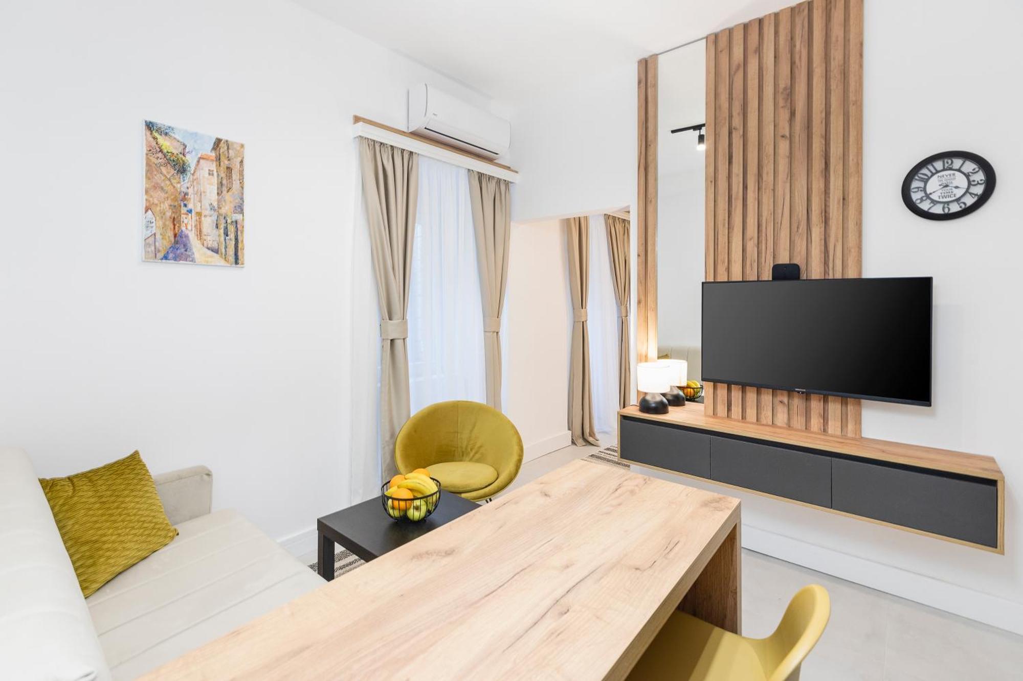 Apartment Old Town 466